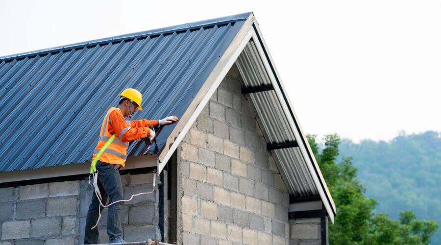 Professional Flat Roofing Installation in Kiron, IA